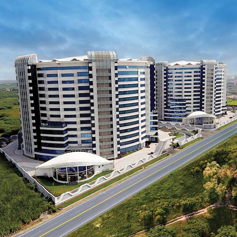 Rajhans Belliza Luxurious Studio Apartment سورات المظهر الخارجي الصورة