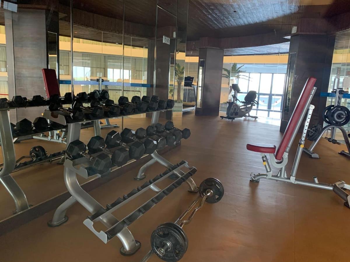 Rajhans Belliza Luxurious Studio Apartment سورات المظهر الخارجي الصورة